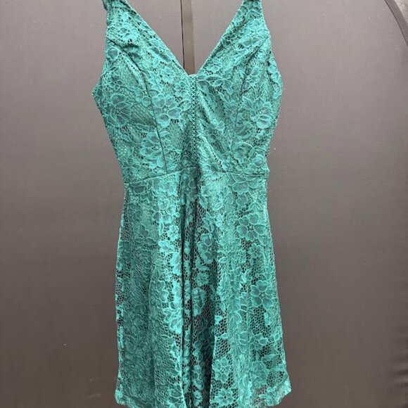 Speechless Green Lace Mini Dress - Picture 1 of 6